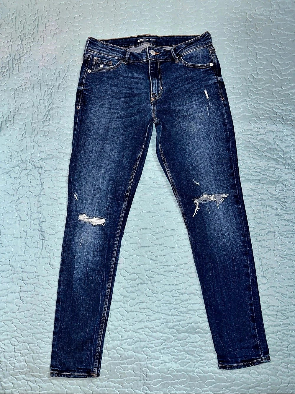 Old Navy Rockstar Super Skinny Distressed Blue Jeans